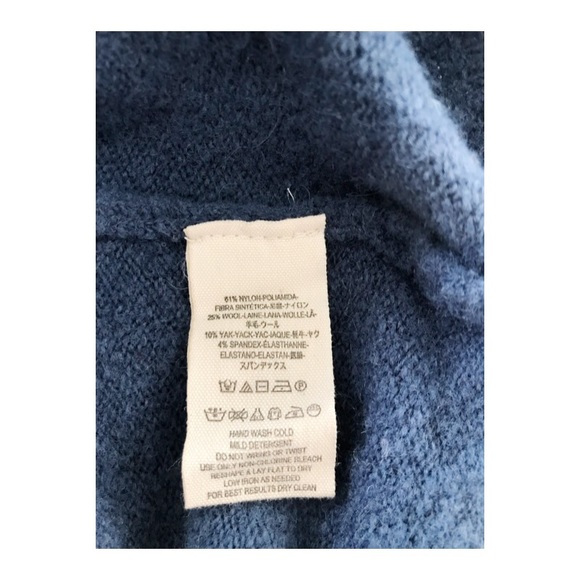 Free People ➵Sweater - Picture 5 of 5